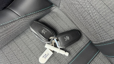 Peugeot 2008 1.2 PureTech Allure Premium 5dr Petrol Estate